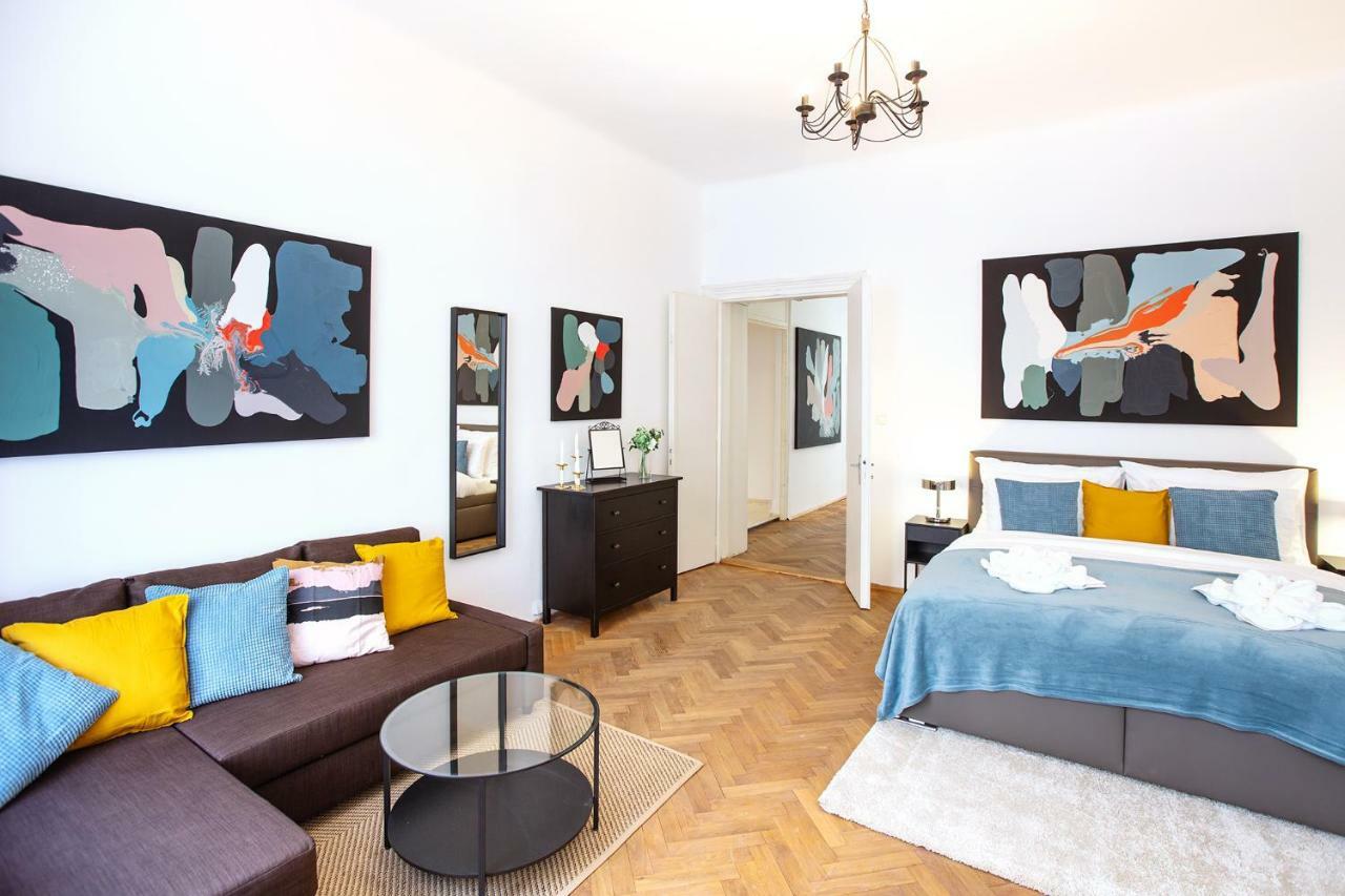 5Br 2Bath Family Apt 5Mins To Wenceslas Square Prague Luaran gambar