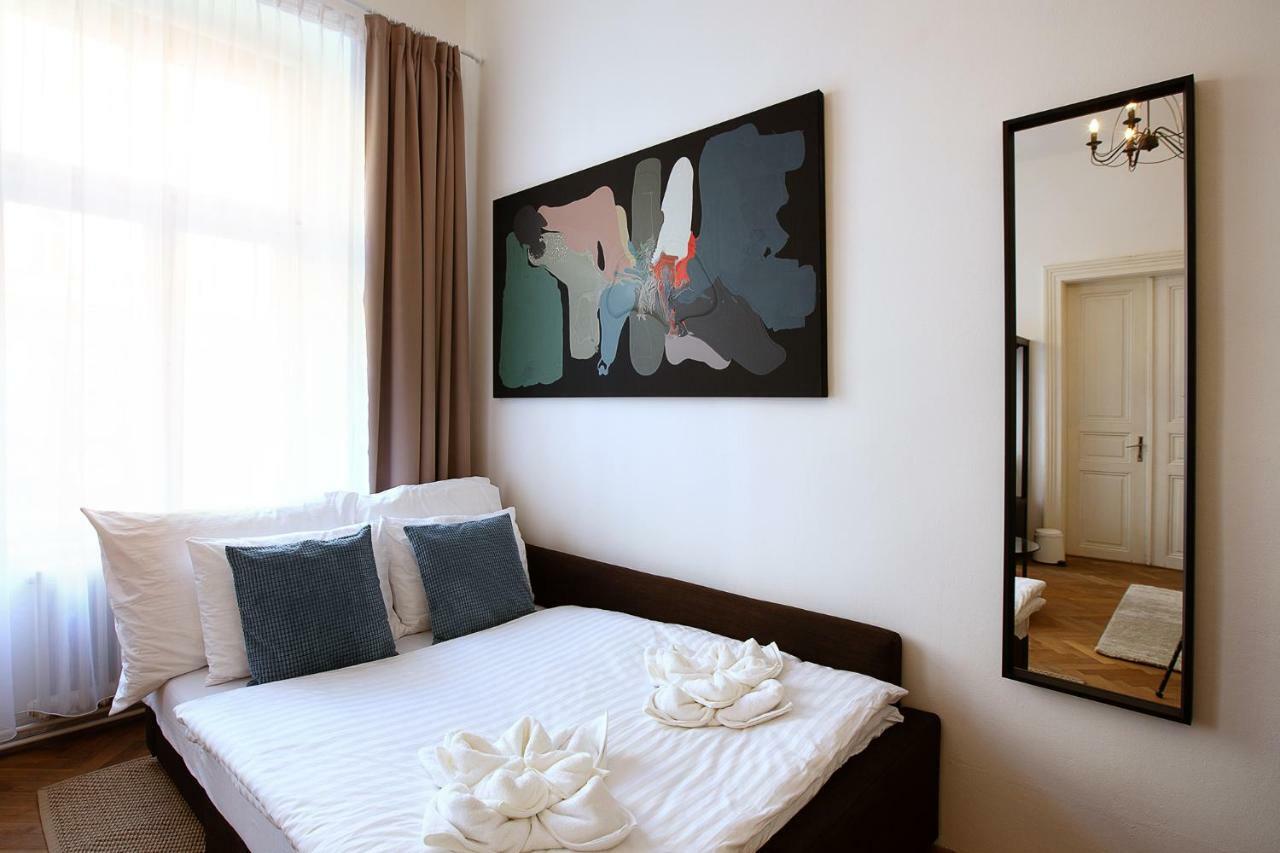5Br 2Bath Family Apt 5Mins To Wenceslas Square Prague Luaran gambar