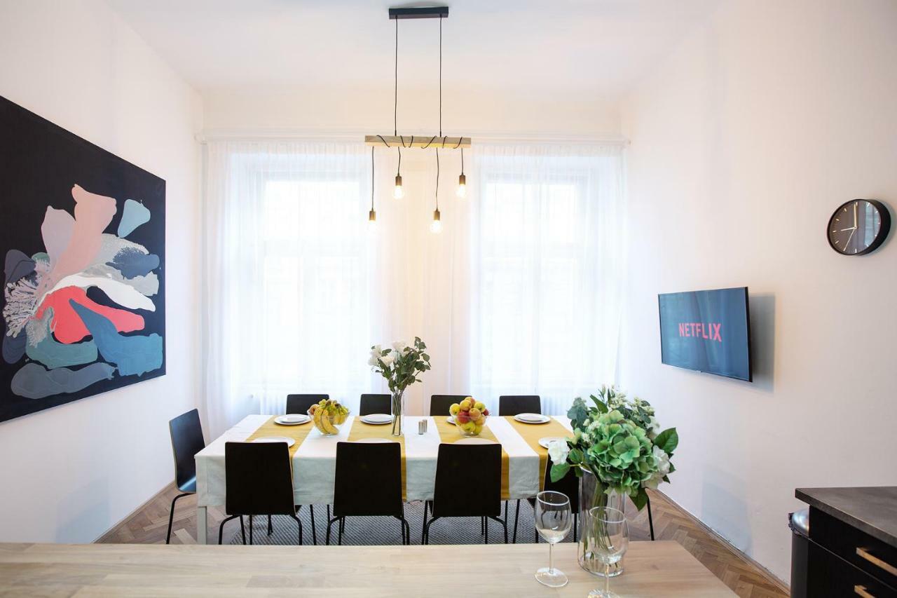 5Br 2Bath Family Apt 5Mins To Wenceslas Square Prague Luaran gambar