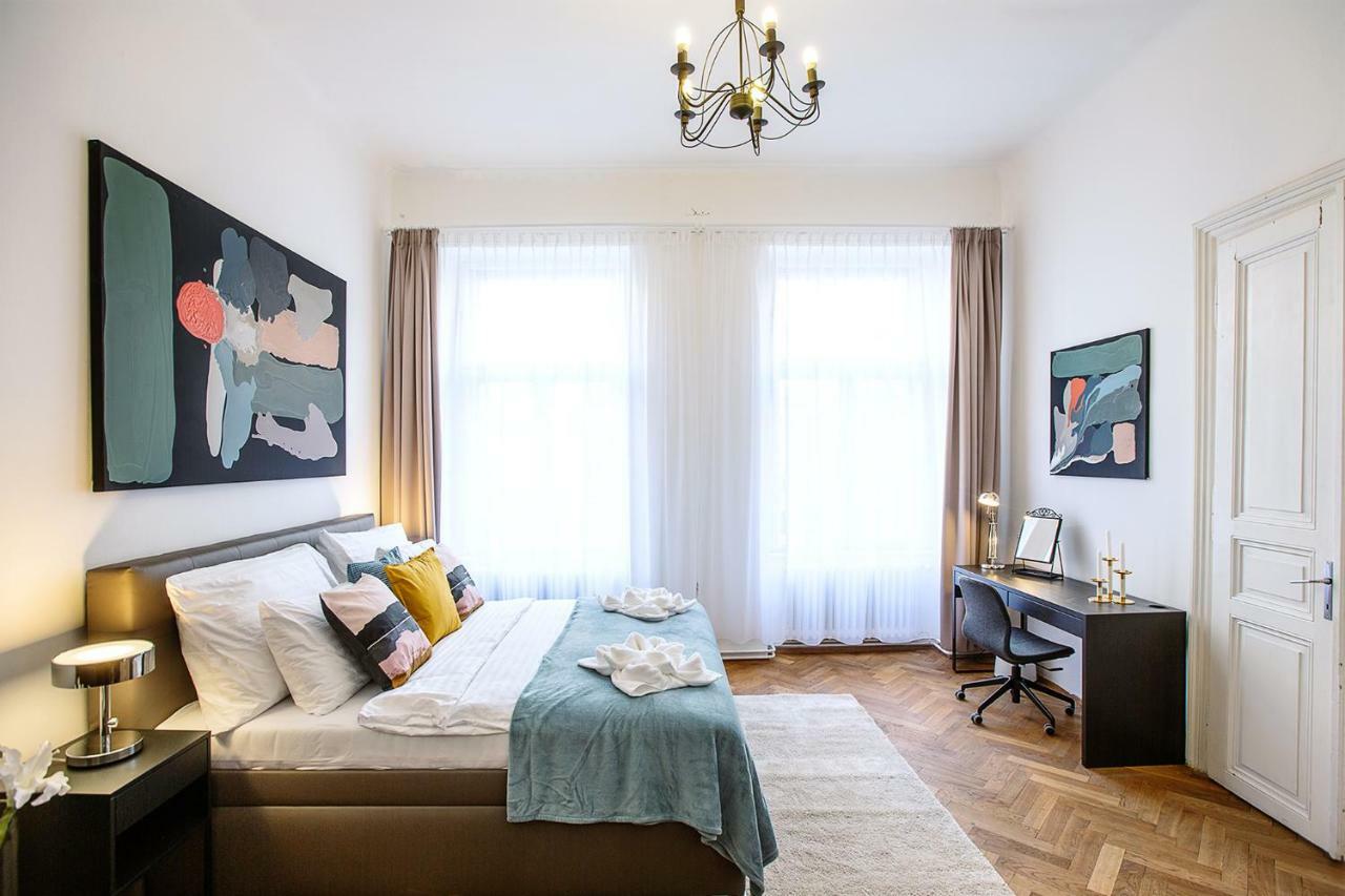 5Br 2Bath Family Apt 5Mins To Wenceslas Square Prague Luaran gambar